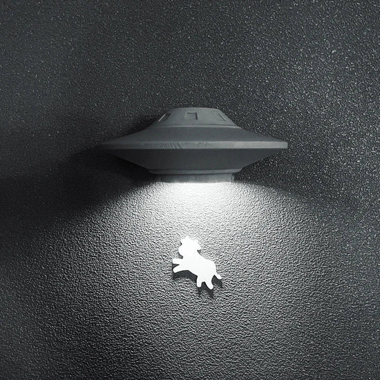 ALIEN UFO WALL SPACESHIP Extraterrestrial Organism Monster Study living room wall hanging ornament Sci-Fi Lover&