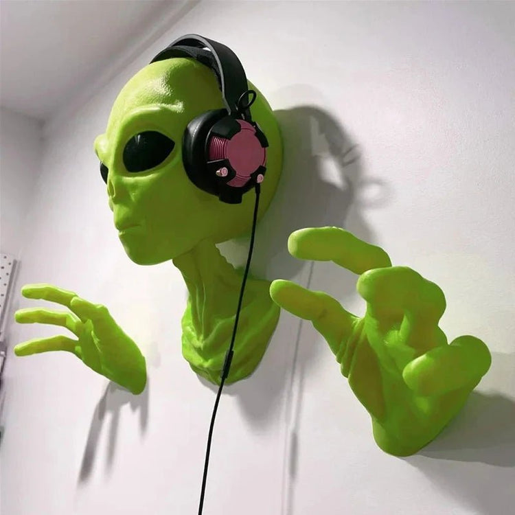 Green Alien UFO Visitor 51 Area Extraterrestrial Organism Monster Creative Study Living Room Wall Hanging Ornament Halloween - Y Files