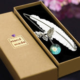 Chinese Style Metal Feather Bookmark with Preserved Flowers - Y Files